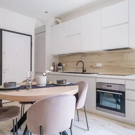 Alloggio Con Terrazzo - Belfiore Apartment Bologna